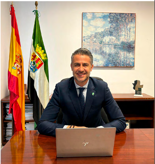 JOSÉ MARÍA VILLA ANDRADA – LA HUMANIZACIÓN COMO UN COMPROMISO SOCIAL, EJE VERTEBRADOR Y TRANSVERSAL DE LAS POLÍTICAS SANITARIAS EN EL PRESENTE Y EN EL FUTURO DE EXTREMADURA